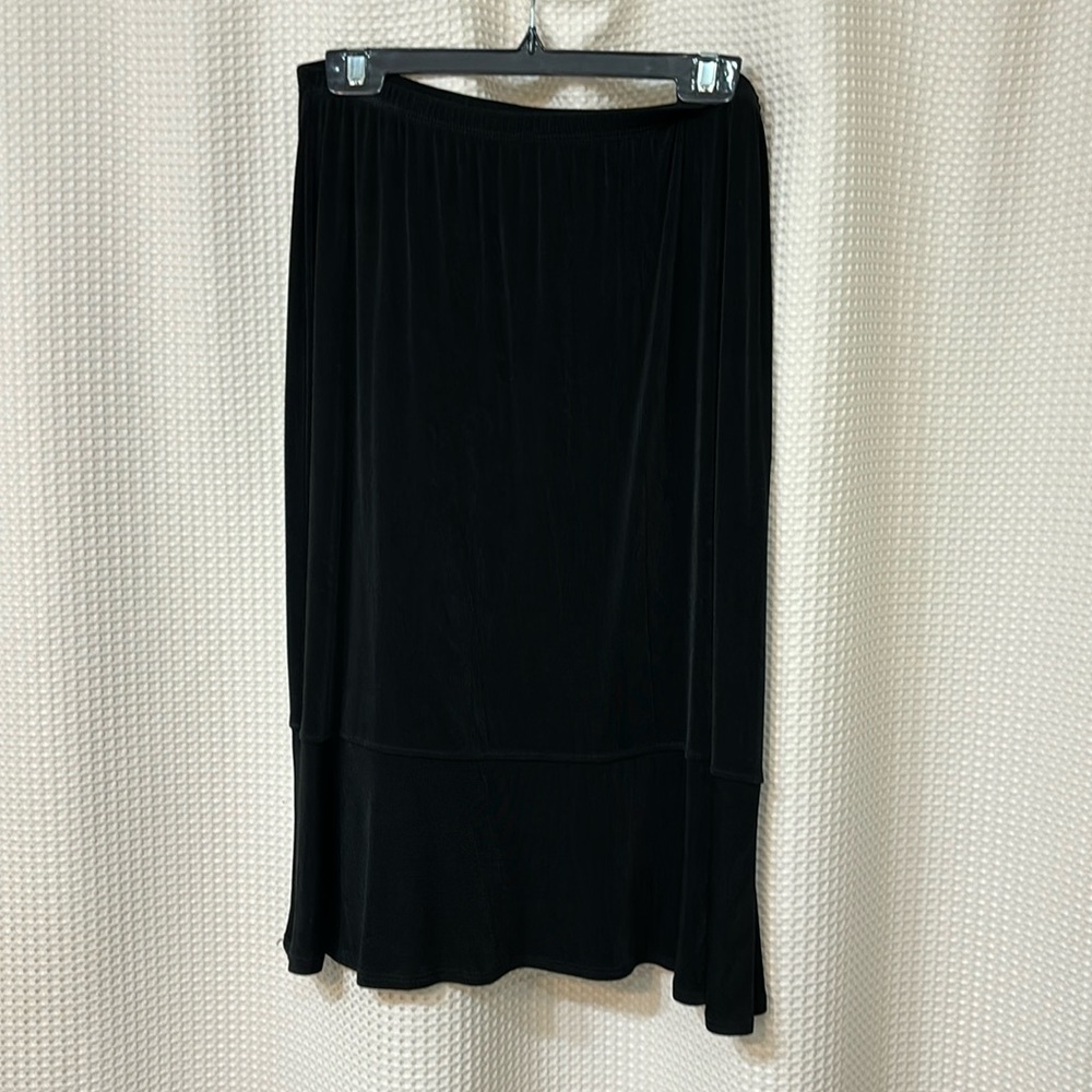 Fun Chico’s Travelers mid length skirt. Size 2.